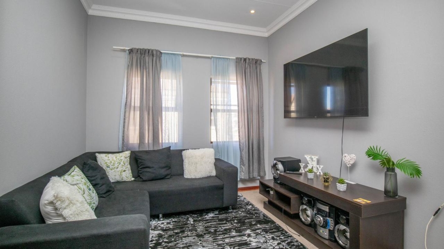 4 Bedroom Property for Sale in Safari Gardens North West